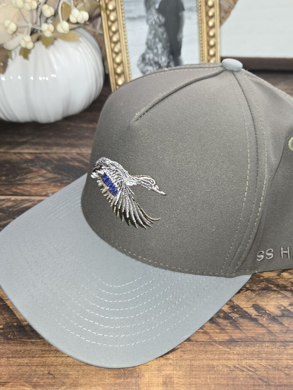 Southern Strings Gray Hat With Duck
